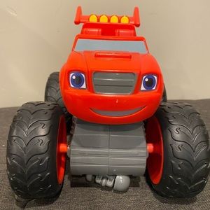 2014 Mattel Blaze Monster Machine Talking and Wheelie Popping!